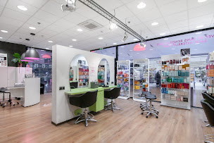 Photo n°8 de Skerzo à Monéteau (Salon de coiffure)