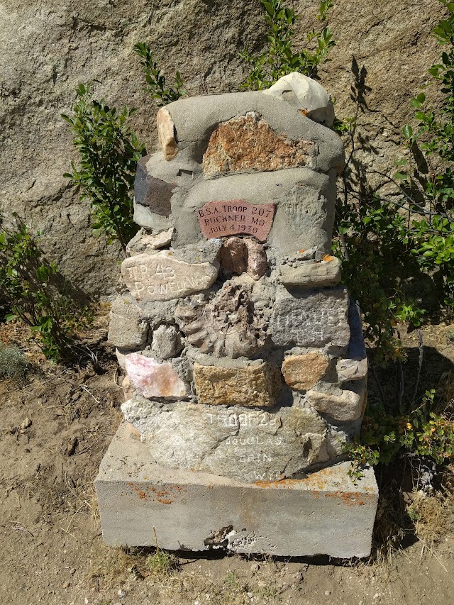 Independence Rock State Historic Site