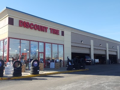 Photos of Discount Tire Store - Noblesville, IN