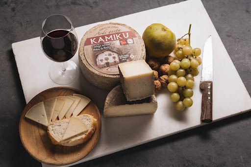 Ardiarana cheese shop - Thumbnail