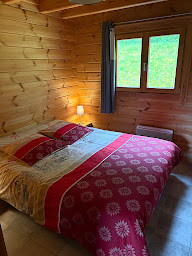 Photo n°15 de Ecuries de Lintignat à Peyrat-le-Château (Écurie)