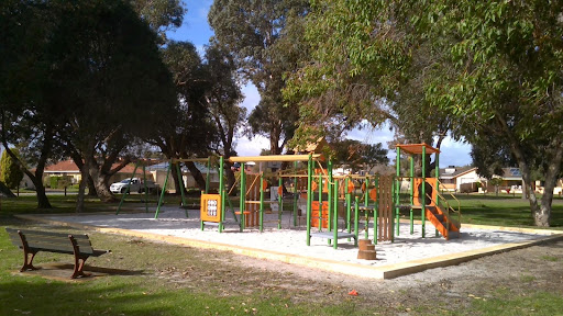 Montes Park Playground Logo