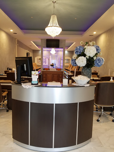 Purelux Nail Spa - Thumbnail