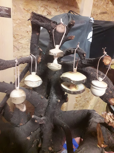 Atelier Cuir Acier Bois Gallery - France