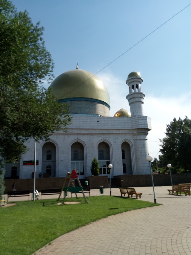 Almaty Central Mosque