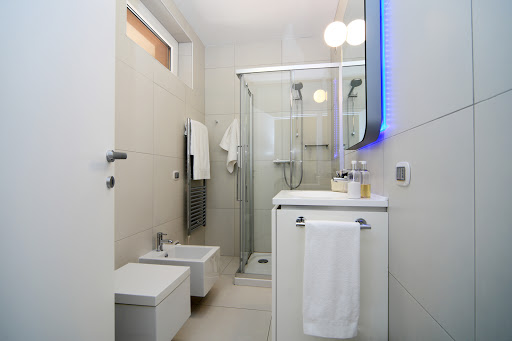 Golfo Gabella Lake Apartments - Thumbnail