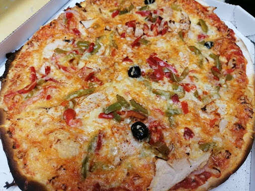 Photo 3 - Steph pizza