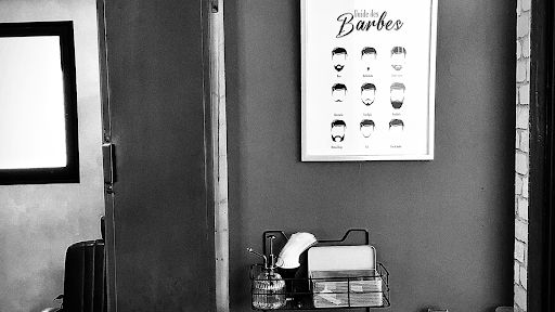 LE PETIT ATELIER - Coiffeur Mixte - Prothèses Capillaire - Barbier