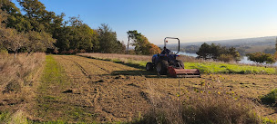 Photo n°19 de Ets DISSEMBERG Blois : Elagueur, Abattage, Debroussaillage, Espace Vert 41 à Blois (Service d'élagage)