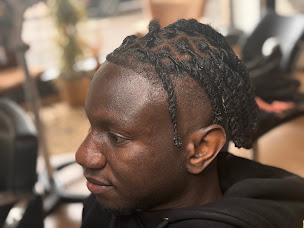 Photo n°11 de diverse et style à Épinal (Perruquier)