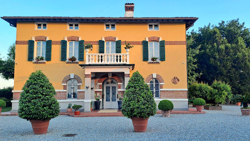Fondazione Filosofi Lungo L'oglio, Cascina Vittorie Gallery - Italy