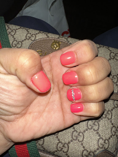 Share Nails - Visual