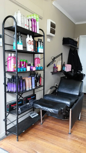 Livia's hairdressing - Thumbnail