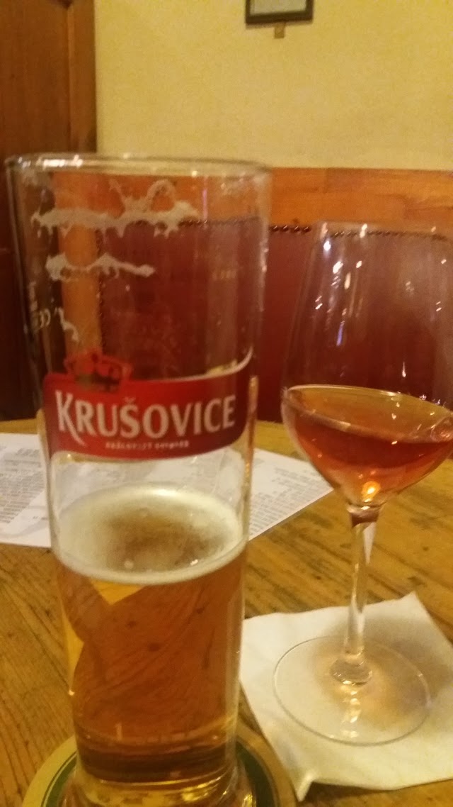 Janis' Pub