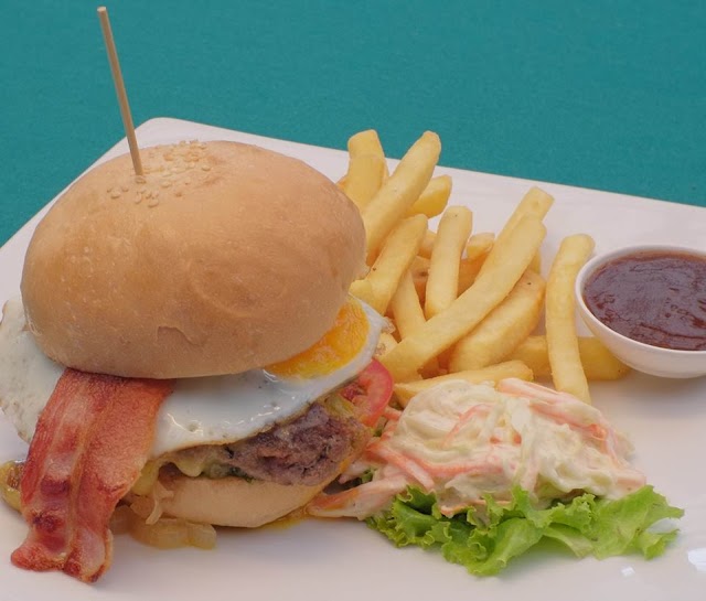 Ark Bar Beach Resort