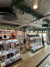 Photo n°29 de Drugstore Le Minuit à Brest (Boutique de cigarettes électroniques)