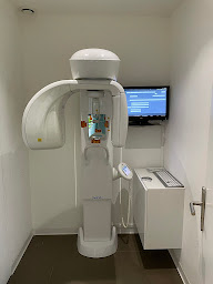 Photo n°2 de CAZENAVE Jerome à Le Beausset (Dentiste)