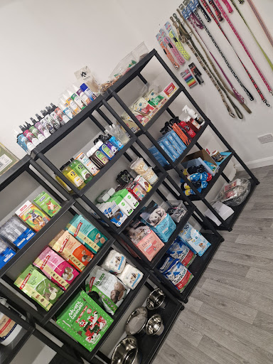 Paw & Order pet supplies - Thumbnail