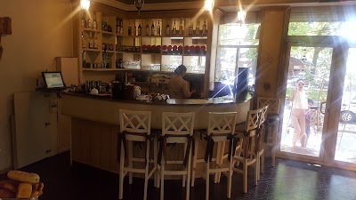 Photos of Coffee Shop Dana
