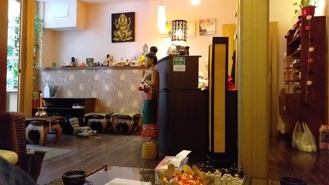 Lian Thai Massage & Spa