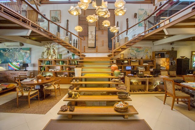 Warisan LIVING - Furniture Showroom