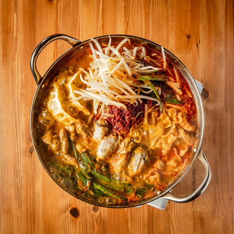 餃子酒場 肉汁とっつぁん上野御徒町店