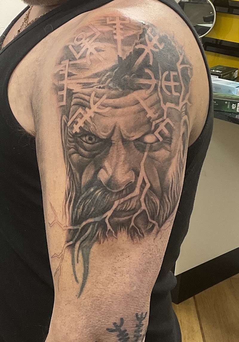 Aura ink tattoos photo 2