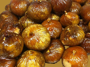 Photo n°10 de La Ferme des Perrelles - Epicerie de producteurs Belmont d'Azergues à Belmont-d'Azergues (Cave à vins)