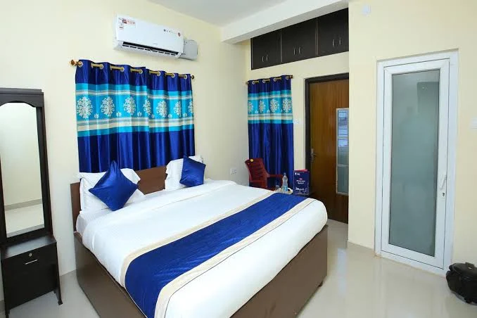 Hotel Paradise Inn