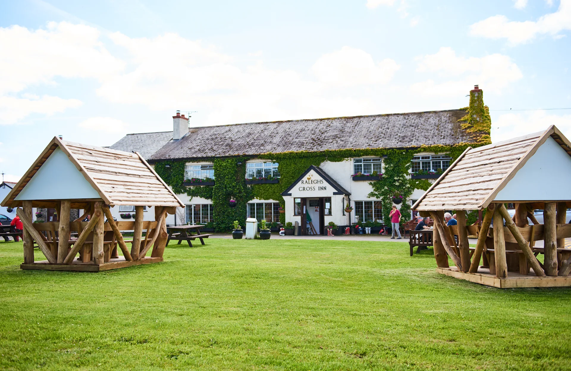 Raleghs Cross Inn