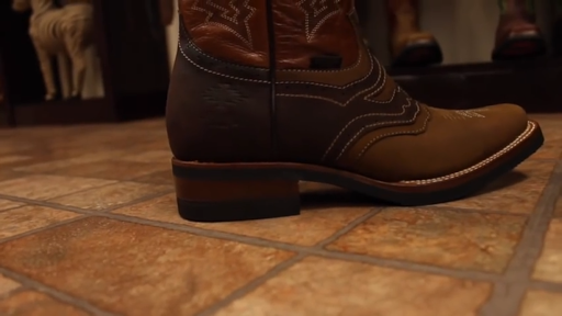 La Kasa Del Zapato - Thumbnail