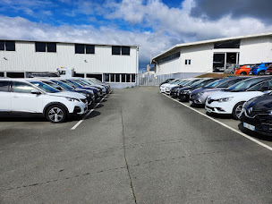 Photo n°21 de GARAGE DELETRE à Saint-Georges-sur-Loire (Garage automobile)