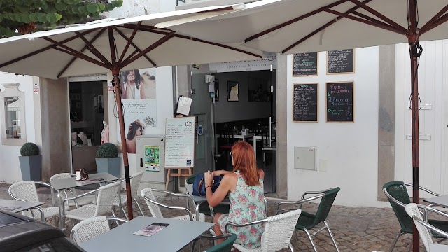 Álvaro de Campos Coffee Shop & Restaurante