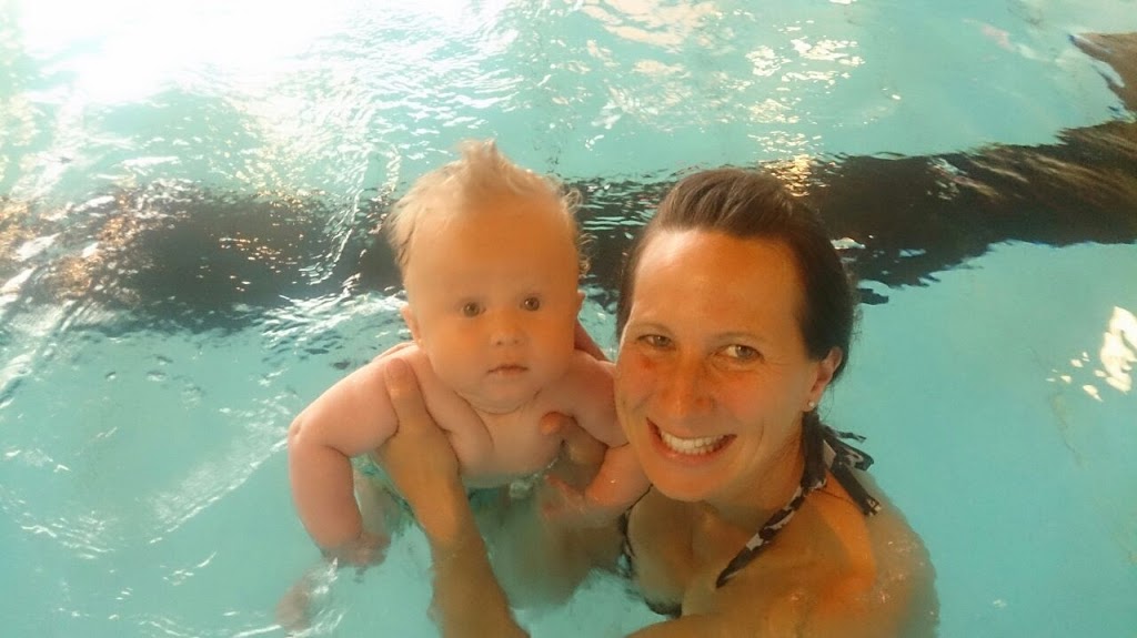 Babykurse - Babyschwimmen, Babymassage, Trageberatung & mehr in Frechen-Kerstin Gaillard - Schwimmschulen Frechen