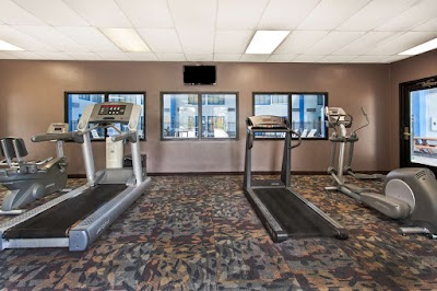 Photos of Baymont Inn & Suites - Southfield/Detroit