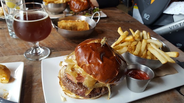 Empire Burgers & Brew