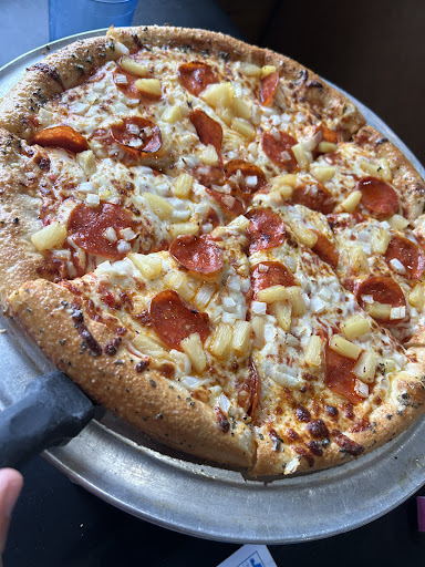 Momma Cillie's Pizzaria - Thumbnail