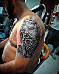 Photo n°2 de Tattoo Couzi à Marseille (Tatoueur)