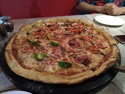 Photos of Il PIACERI Pizzas Y Hamburguesa