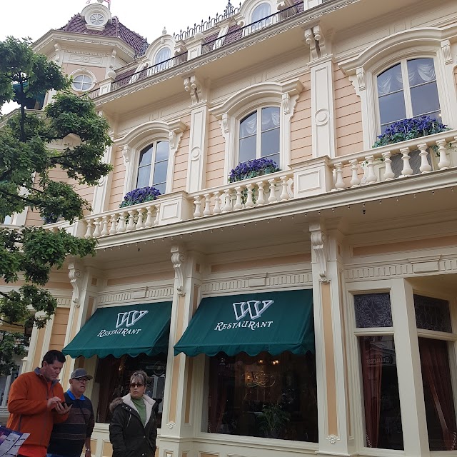 Walt's - an American Restaurant