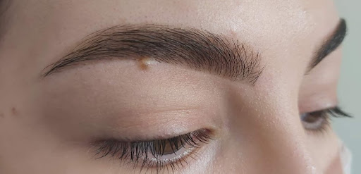 naturalnie proszę - Stylizacja i nitkowanie brwi Małgorzata Snowacka