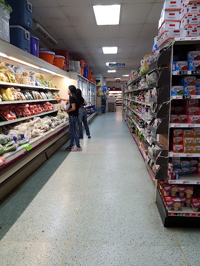 Photos of Chengs' Supermarket NV