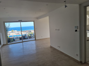 Photo n°26 de Nice Rénovation : Entreprise de renovation de villa haut de gamme Côte d’Azur à Nice (Carreleur)