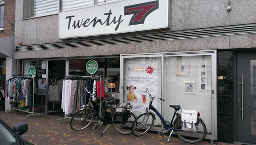 Twenty 7 - Visual