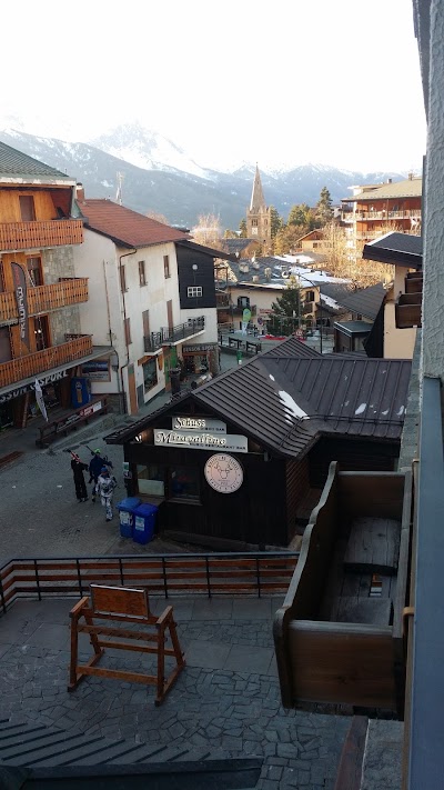Photos of Hotel Holiday Debili