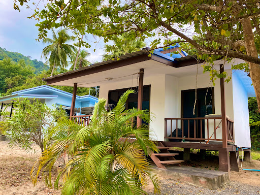 บ้านภูแพง
