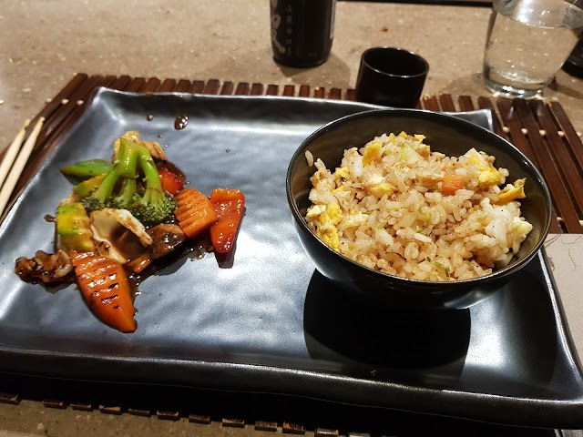 Zen Japanese Sushi Bar & Teppanyaki