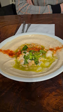 Hummus & Friends by null