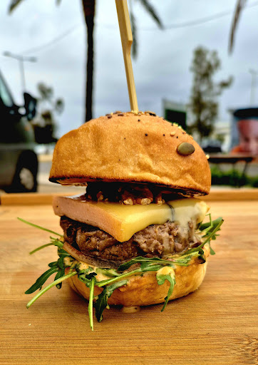 Photo 6 - O'VanBurger Food truck