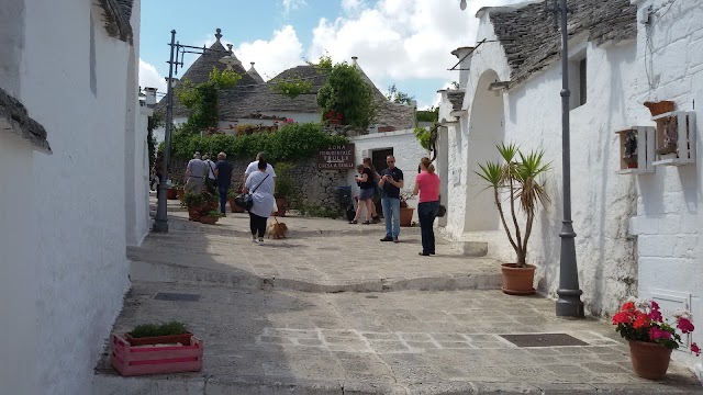 Trullo Siamese